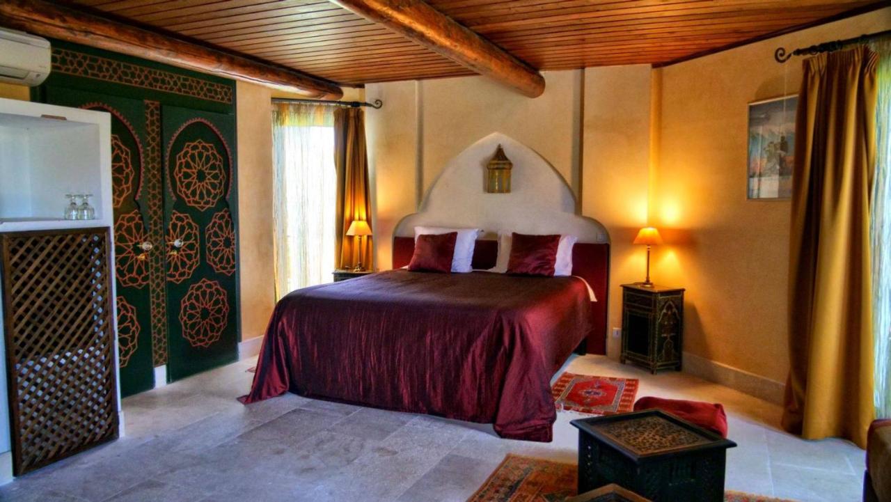 La Villa Majorelle Пертюи Екстериор снимка
