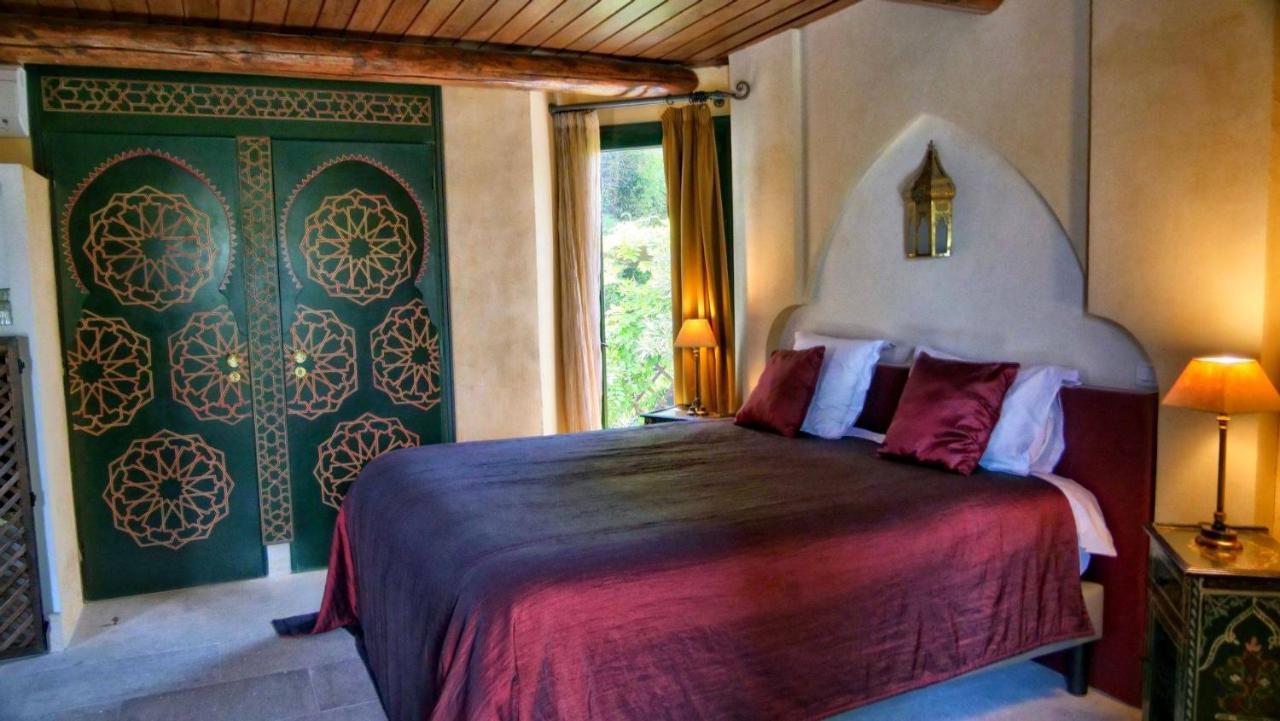 La Villa Majorelle Пертюи Екстериор снимка