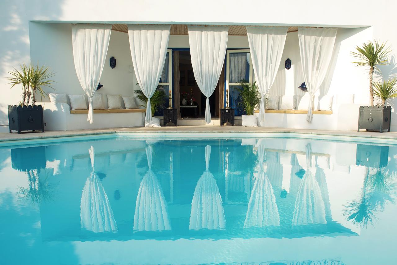 La Villa Majorelle Пертюи Екстериор снимка