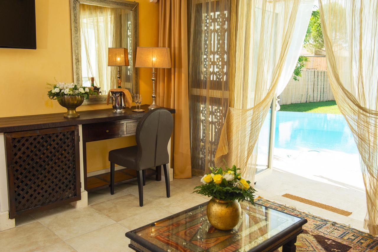 La Villa Majorelle Пертюи Екстериор снимка