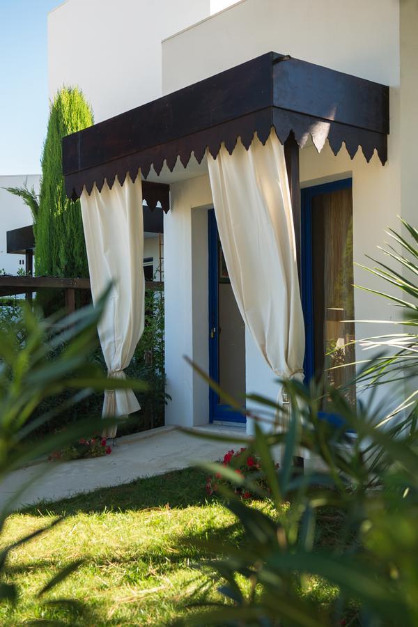 La Villa Majorelle Пертюи Екстериор снимка