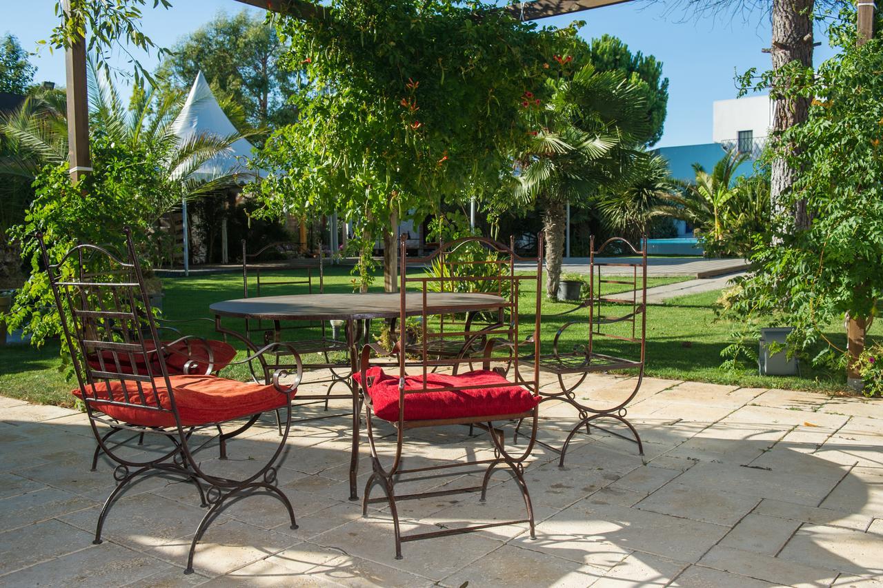 La Villa Majorelle Пертюи Екстериор снимка