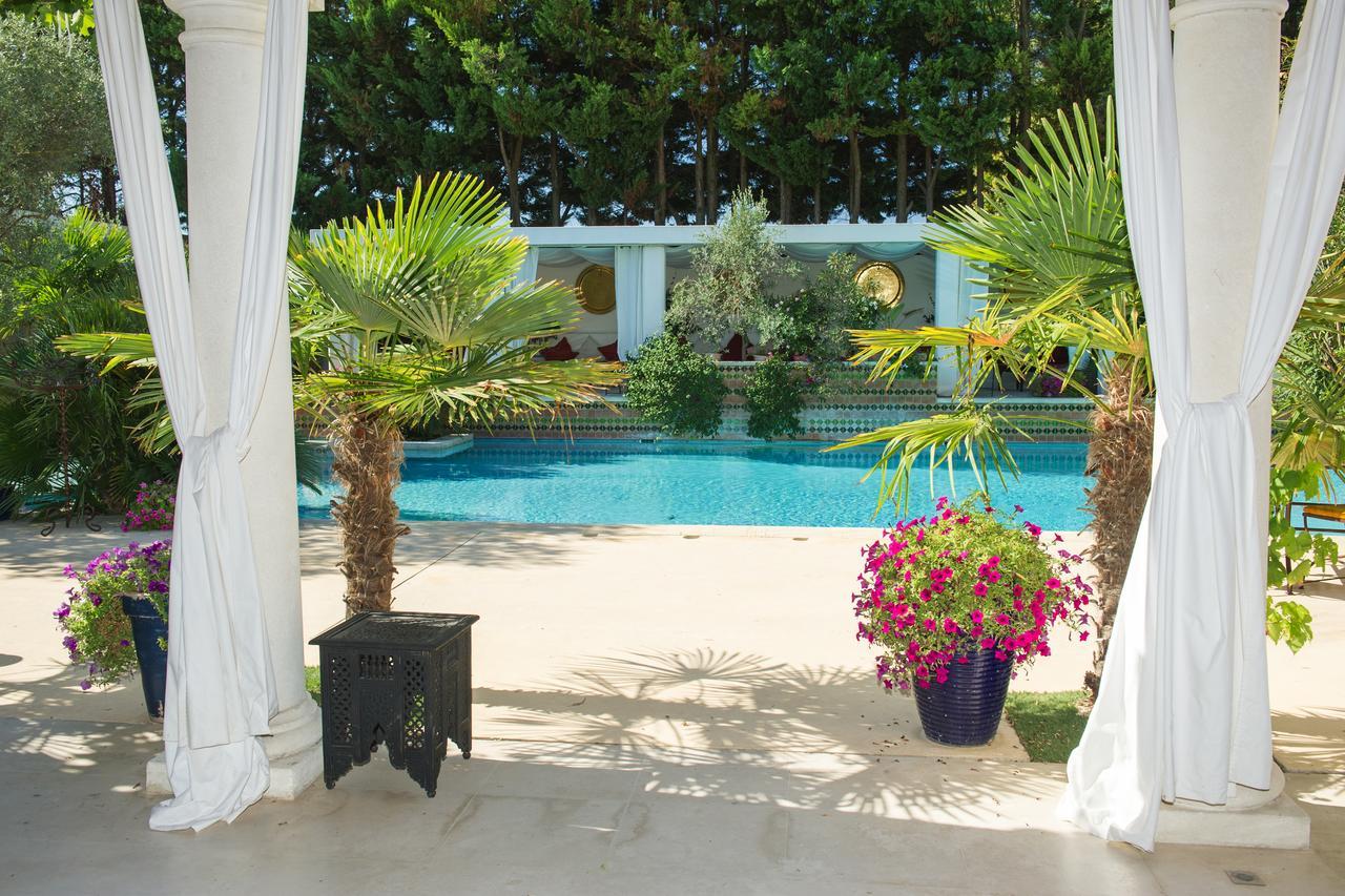 La Villa Majorelle Пертюи Екстериор снимка