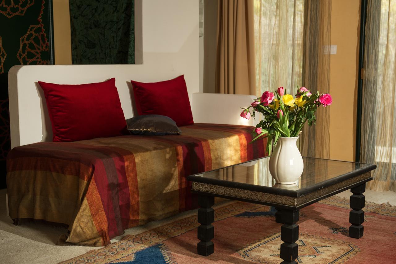 La Villa Majorelle Пертюи Екстериор снимка